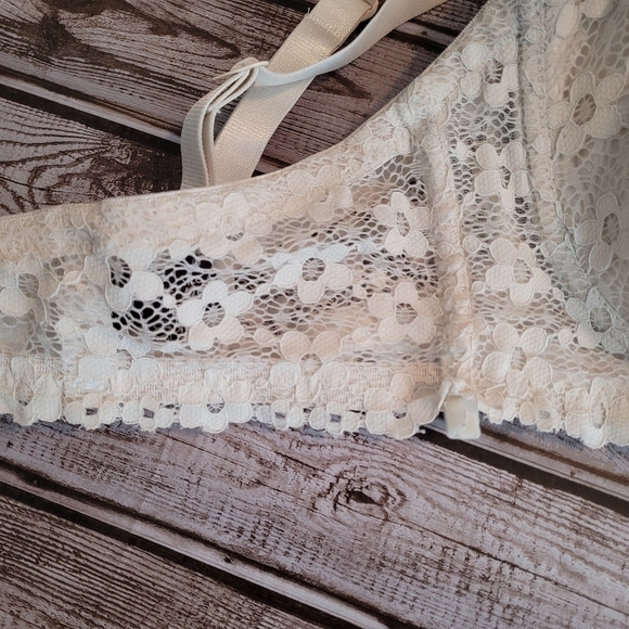 Rene Rofe Cream underwire Bra floral lace overlay 42D - Picture 9 of 11